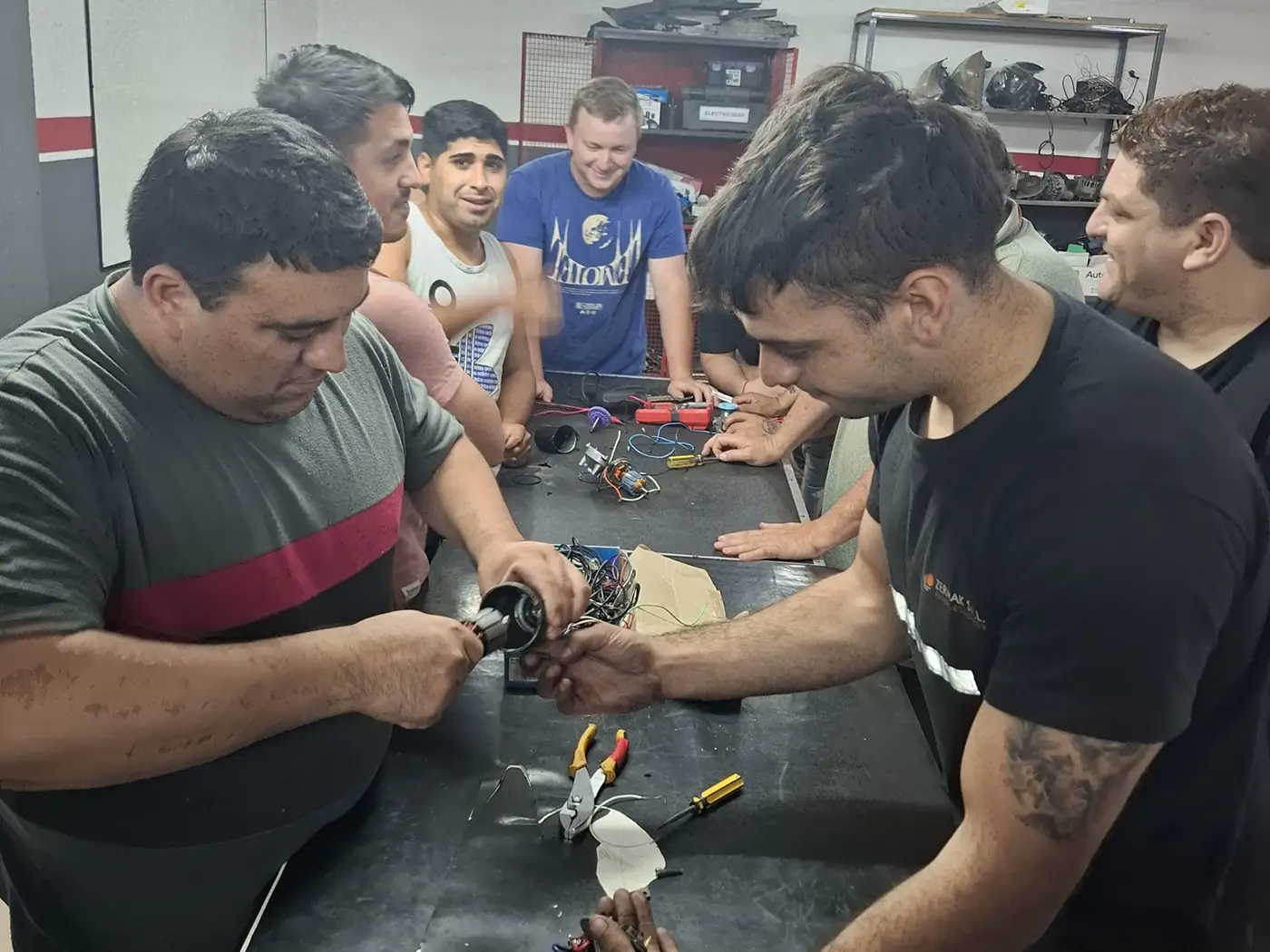 academia-tubox-curso-electricidad-automotriz-02
