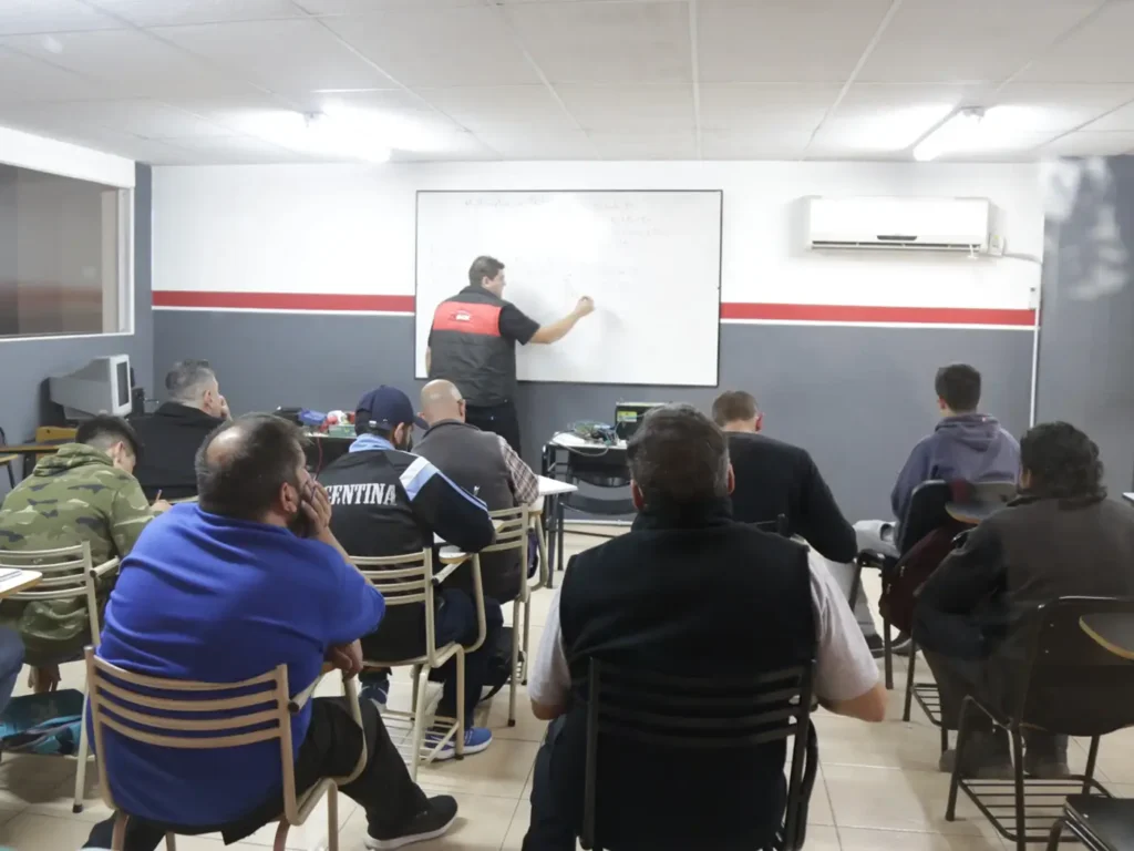 academia-tubox-curso-electricidad-automotriz-09
