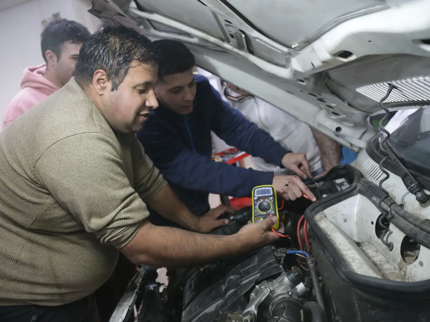 academia-tubox-curso-electricidad-automotriz-11