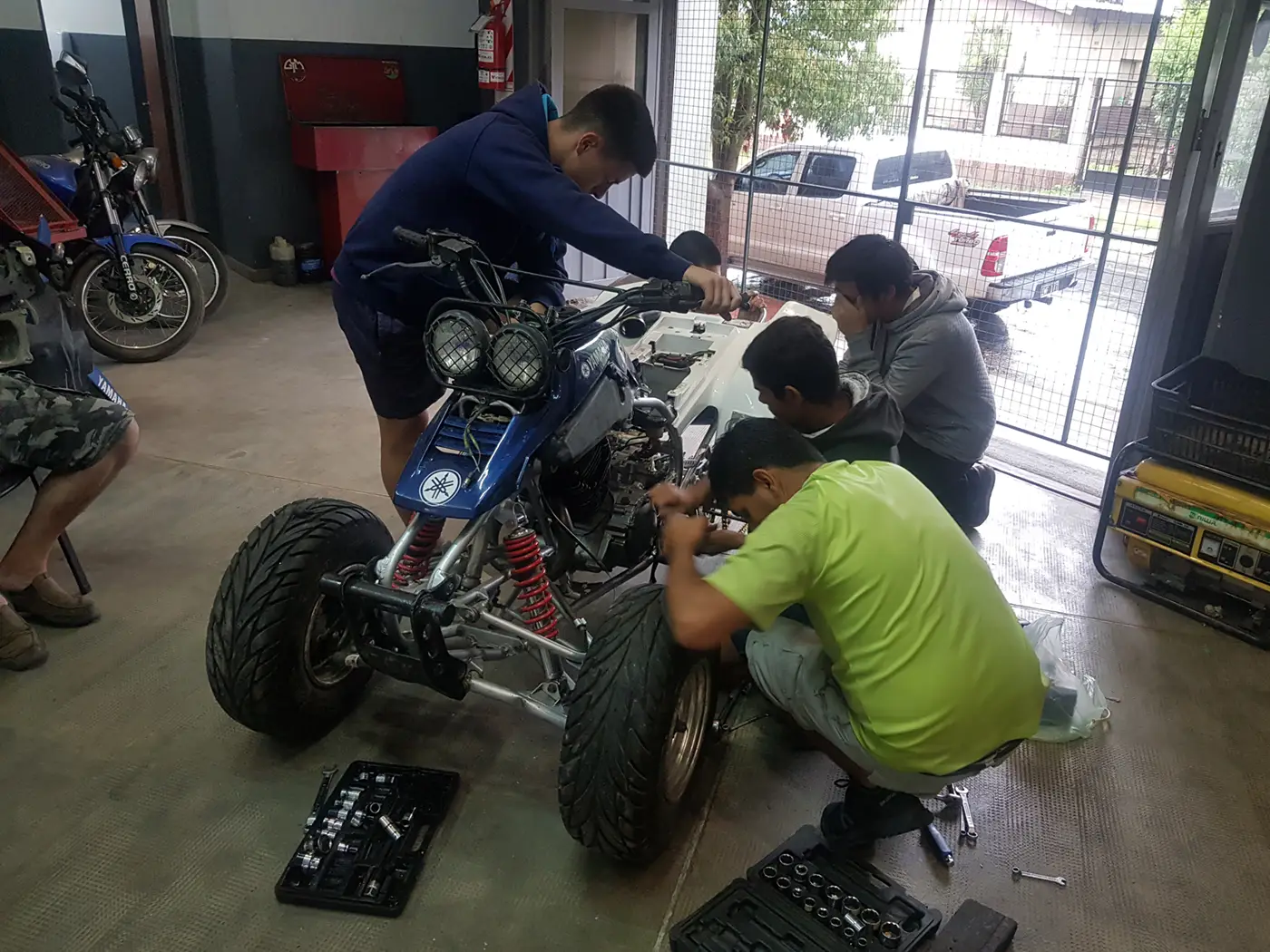 academia-tubox-curso-mecanica-electricidad-motos-08