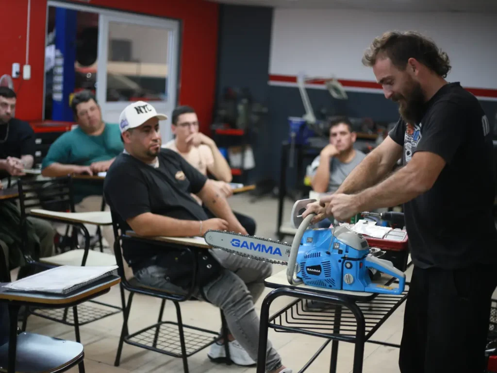 academia-tubox-curso-motosierras-03